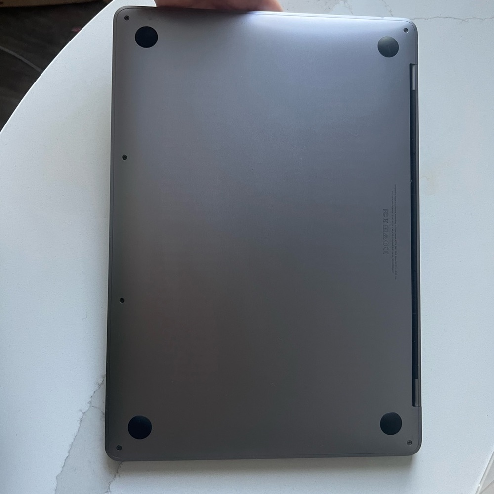 MacBook Pro š» Retina Display - Picture 5 of 5